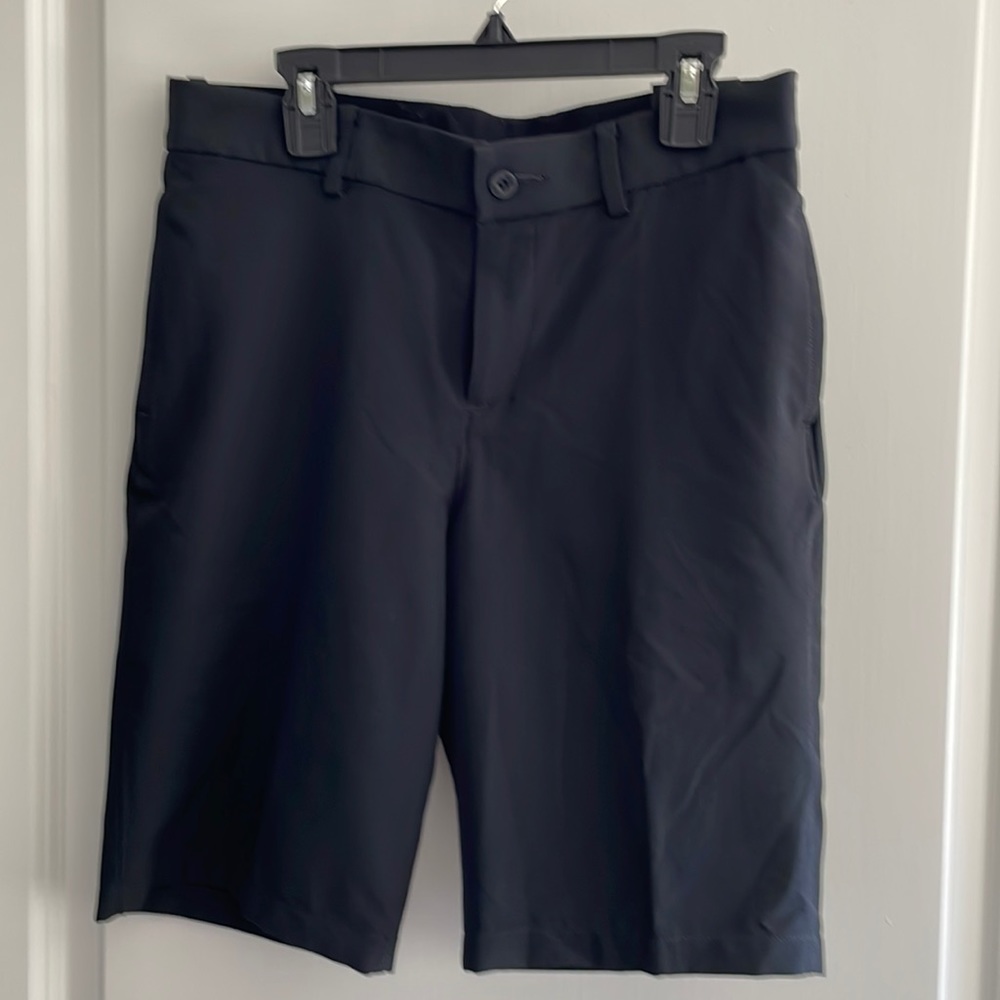 Boys’ Nike Black Golf Shorts Youth Large Flex Fit  with Dri Fit Technology NWTs
